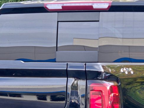 Used 2020 GMC Sierra 1500 SLT w/ SLT Premium Plus Package image 12