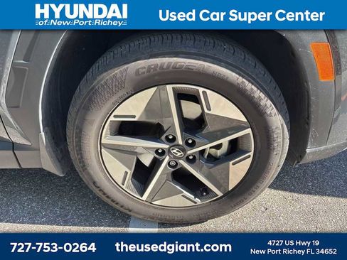 Used 2025 Hyundai Tucson SEL FWD image 5