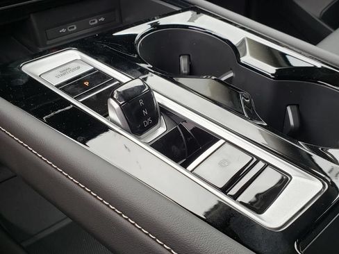New 2026 Volkswagen Atlas SE AWD/4WD image 11