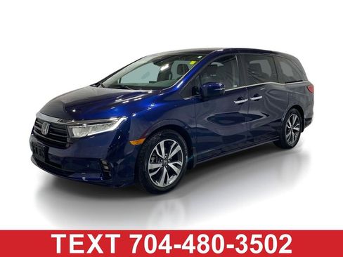 Used 2023 Honda Odyssey Touring image 1