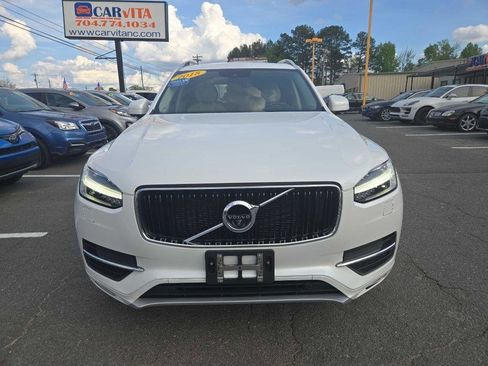 Used 2018 Volvo XC90 T6 Momentum w/ Convenience Package image 2