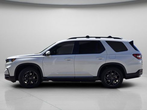 Certified 2025 Honda Pilot Elite image 23
