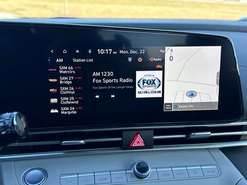 Used 2023 Hyundai Elantra Limited image 20