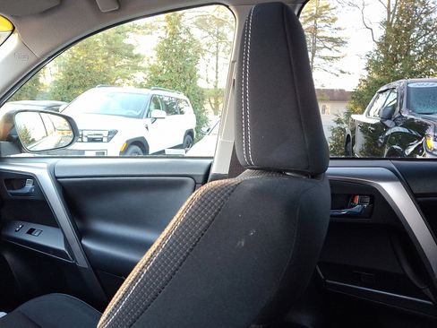 Used 2017 Toyota RAV4 XLE image 17