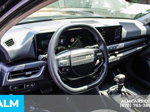Used 2025 Kia K4 FWD image 32