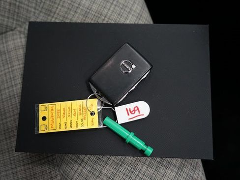 Used 2022 Volvo XC60 T8 Inscription Expression image 62