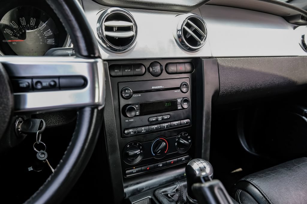 Used 2007 Ford Mustang GT Premium RWD image 16
