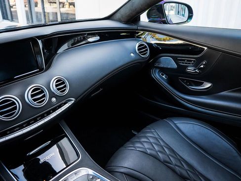 Used 2015 Mercedes-Benz S 550 4MATIC Coupe image 32