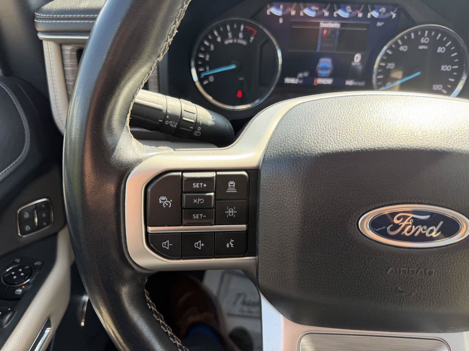 Used 2024 Ford Expedition Limited AWD/4WD image 13
