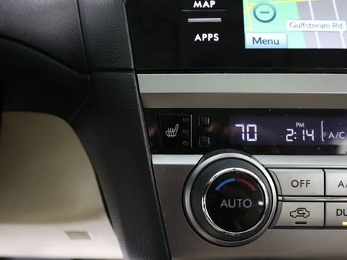 Used 2017 Subaru Outback 2.5i Premium image 38