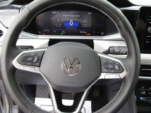 New 2026 Volkswagen Taos SE AWD/4WD image 15