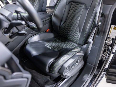 Used 2022 Lamborghini Urus image 37