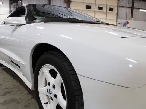 Used 1994 Pontiac Firebird Coupe RWD image 15