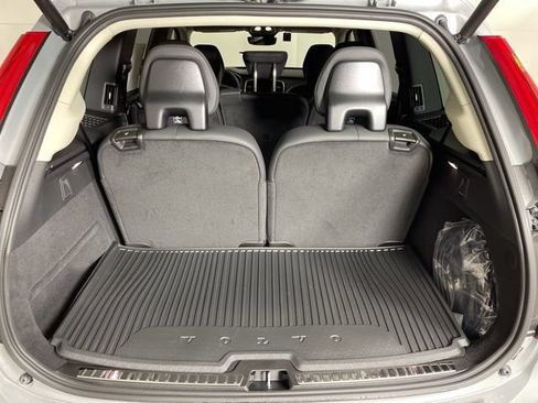 Certified 2025 Volvo XC90 T8 Plus w/ Protection Package Premier AWD/4WD image 17