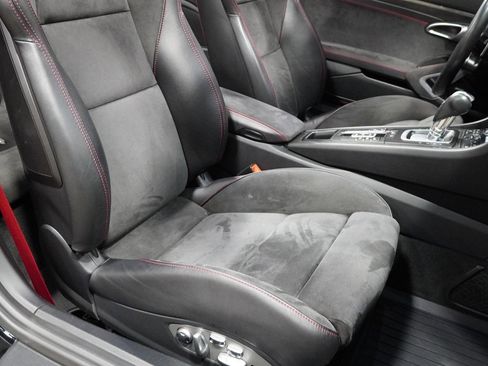 Used 2019 Porsche 911 Carrera 4 GTS image 40