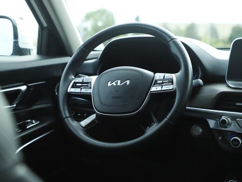 Used 2022 Kia Telluride SX w/ Nightfall Edition Package AWD/4WD image 14