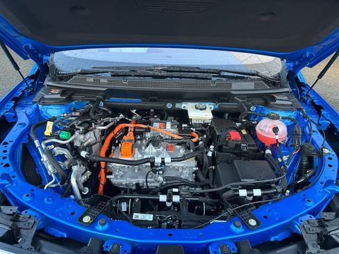 New 2026 Cadillac Optiq Luxury 1 image 29