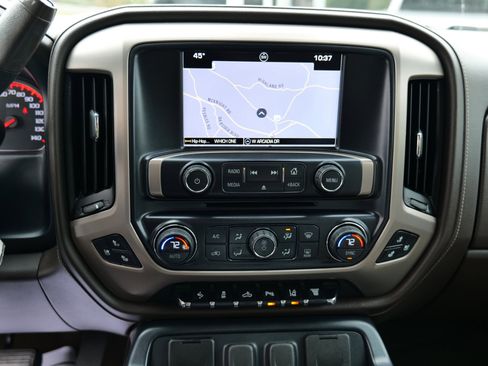 Used 2016 GMC Sierra 2500 Denali w/ Duramax Plus Package image 22