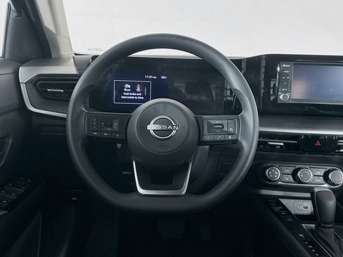 Used 2025 Nissan Kicks S image 17