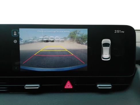 Used 2025 Hyundai Ioniq 5 SE RWD image 8