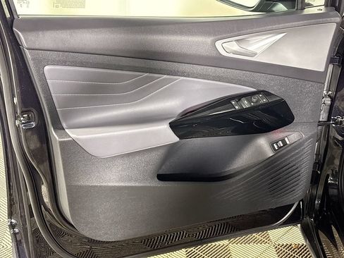 Certified 2023 Volkswagen ID.4 Pro S Plus AWD/4WD image 12
