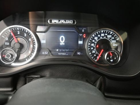 Used 2019 RAM 1500 Big Horn AWD/4WD image 3
