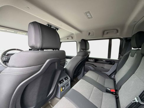 Used 2024 INEOS Grenadier AWD/4WD image 18