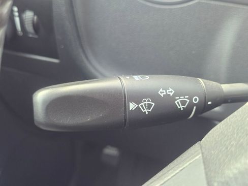 Used 2009 Dodge Challenger R/T image 23