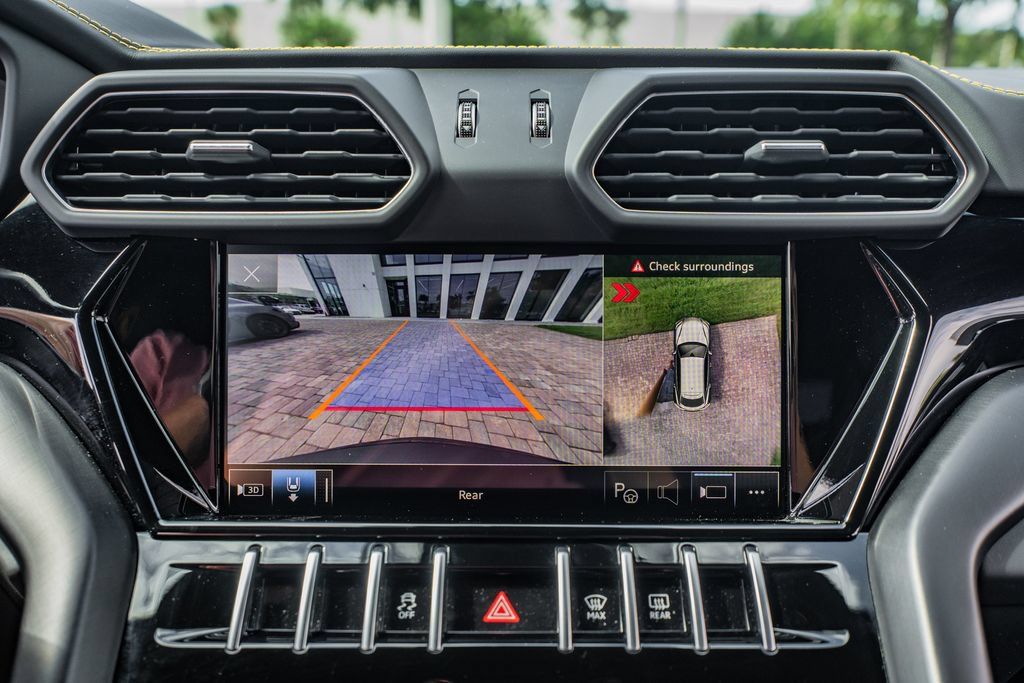 Used 2023 Lamborghini Urus S AWD/4WD image 29