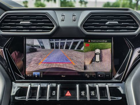 Used 2023 Lamborghini Urus S AWD/4WD image 29