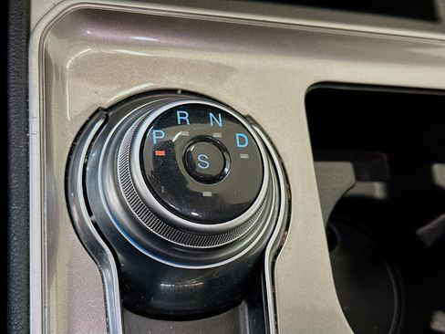 Used 2024 Ford Edge SEL image 25