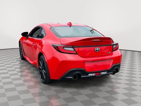 Used 2023 Toyota GR86 Premium w/ ALL Weather Mat Package (TMS) RWD image 6