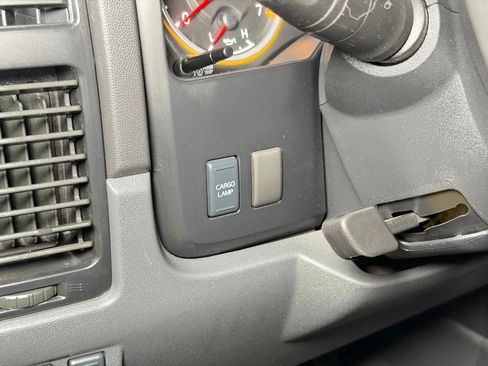 Used 2014 Nissan Titan SV w/ SV Premium Utility Package image 27