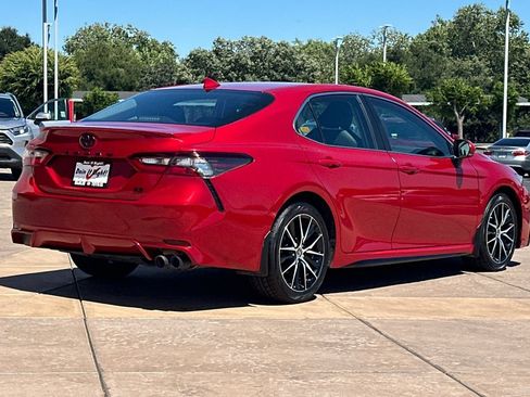 Certified 2024 Toyota Camry SE FWD image 4
