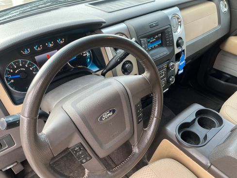 Used 2013 Ford F150 XLT w/ Luxury Equipment Group image 10