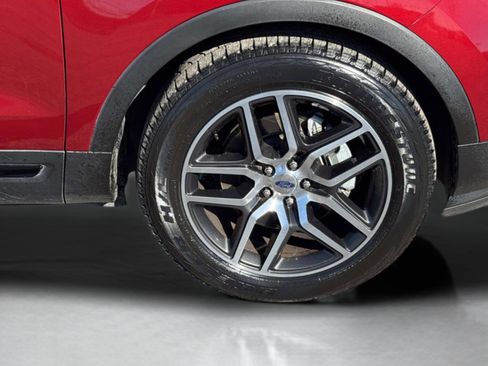 Used 2017 Ford Explorer Sport w/ Equipment Group 401A image 9