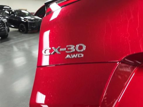 Used 2025 MAZDA CX-30 AWD 2.5 S w/ Premium Package image 11