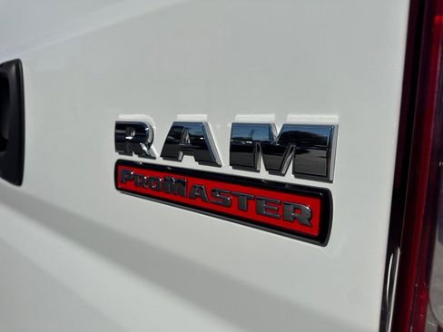 Used 2016 RAM ProMaster 2500 w/ Premium Appearance Group image 6