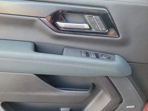 New 2026 GMC Yukon AT4 w/ AT4 Premium Plus Package image 17