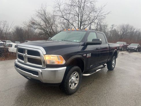Used 2015 RAM 2500 Tradesman w/ Chrome Appearance Group image 4