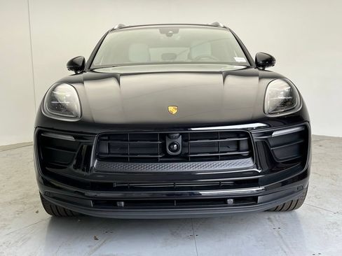 Used 2026 Porsche Macan AWD/4WD image 25