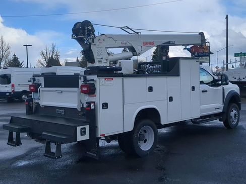 New 2024 Ford F550 4x4 Regular Cab Super Duty image 5