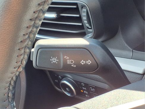 Used 2024 Ford Explorer XLT w/ Equipment Group 202A AWD/4WD image 17