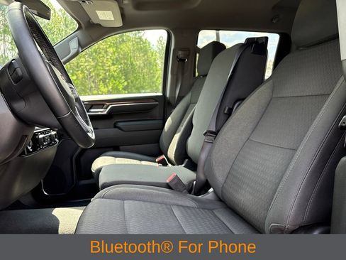 Used 2023 Chevrolet Silverado 1500 LT AWD/4WD image 4