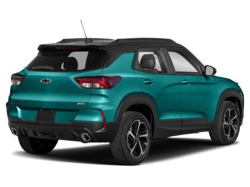 Used 2022 Chevrolet TrailBlazer RS w/ Technology Package AWD/4WD image 2