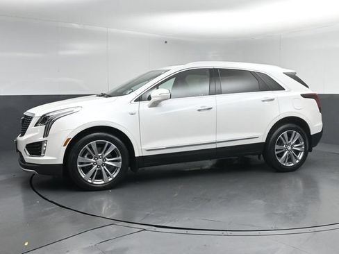 Used 2024 Cadillac XT5 Premium Luxury w/ LPO, Floor Liner Package AWD/4WD image 4