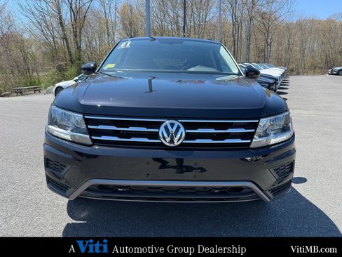 Used 2021 Volkswagen Tiguan SE AWD/4WD image 3