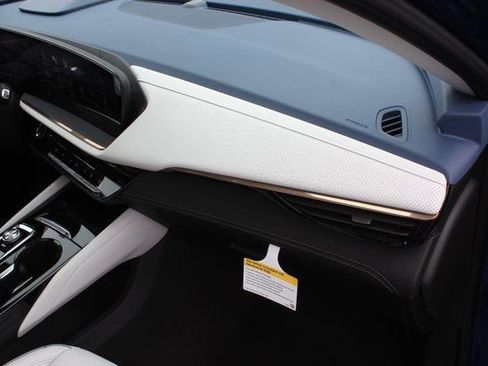 New 2025 Buick Envision Avenir image 29