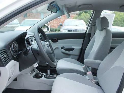 Used 2008 Hyundai Accent GLS FWD image 11