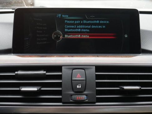 Used 2016 BMW 320i xDrive Sedan image 7